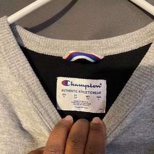 Small gray Champion crewneck